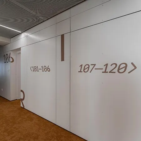 Uplne Novy Pri Auparku 1 , Center Pre 4 Osoby Koszyce