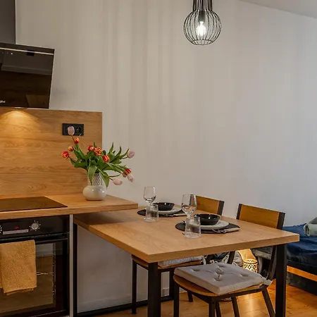 Uplne Novy Pri Auparku 1 , Center Pre 4 Osoby * Koszyce