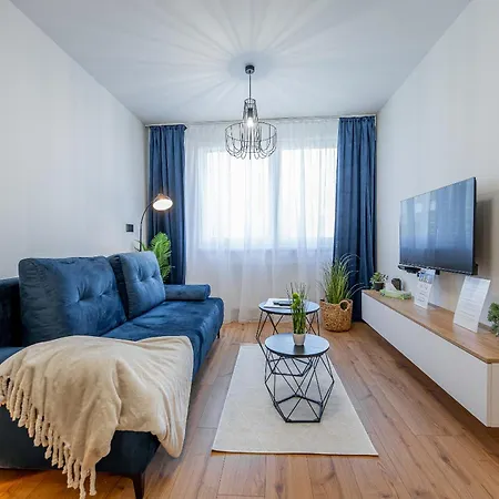 Uplne Novy Pri Auparku, Center Pre 4 Osoby Apartment Kosice
