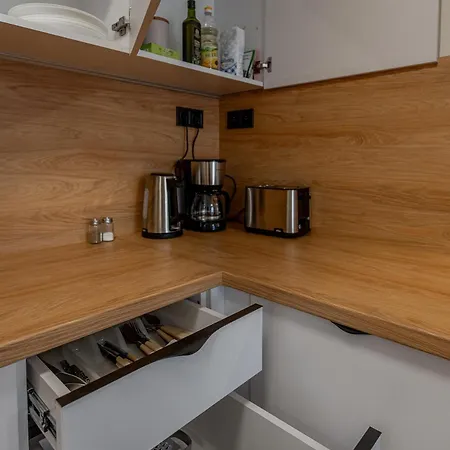 Uplne Novy Pri Auparku 1 , Center Pre 4 Osoby * 코시체