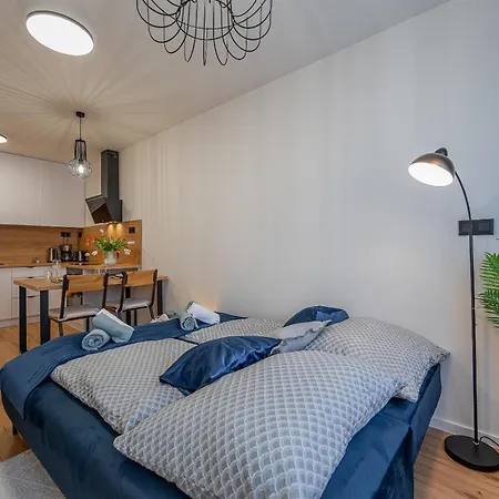 Uplne Novy Pri Auparku 1 , Center Pre 4 Osoby