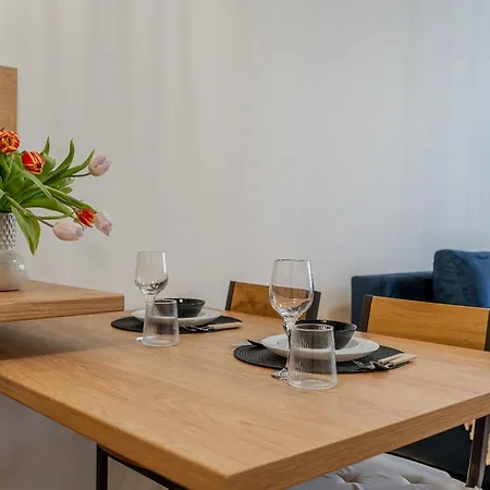 Uplne Novy Pri Auparku 1 , Center Pre 4 Osoby Apartament *