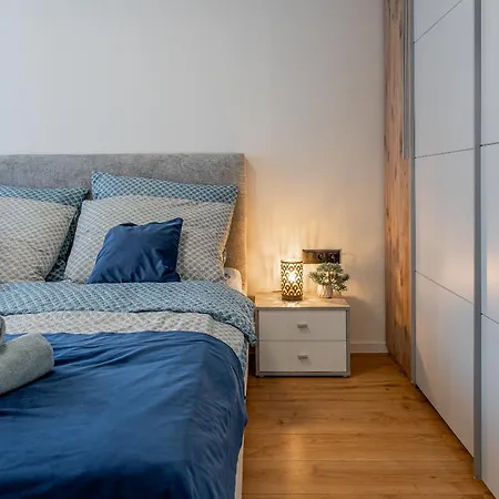 Appartement Uplne Novy Pri Auparku 1 , Center Pre 4 Osoby *