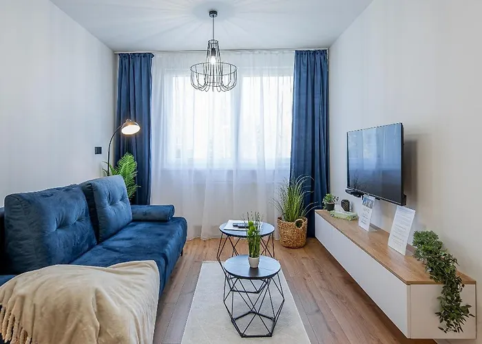 Uplne Novy Pri Auparku 1 , Center Pre 4 Osoby Appartamento *