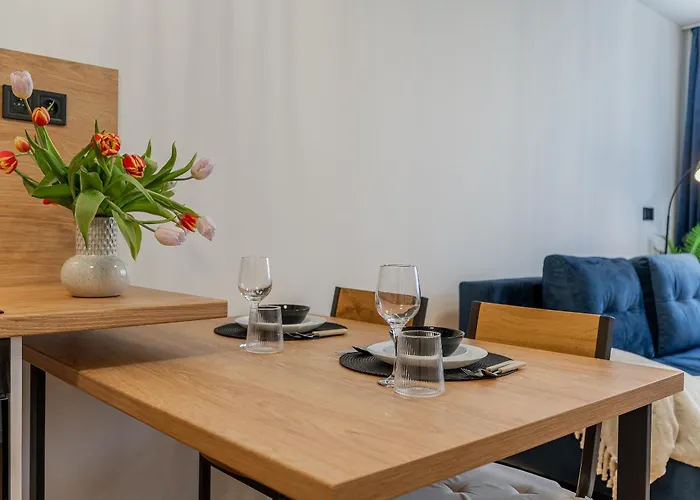 Uplne Novy Pri Auparku 1 , Center Pre 4 Osoby Appartamento *